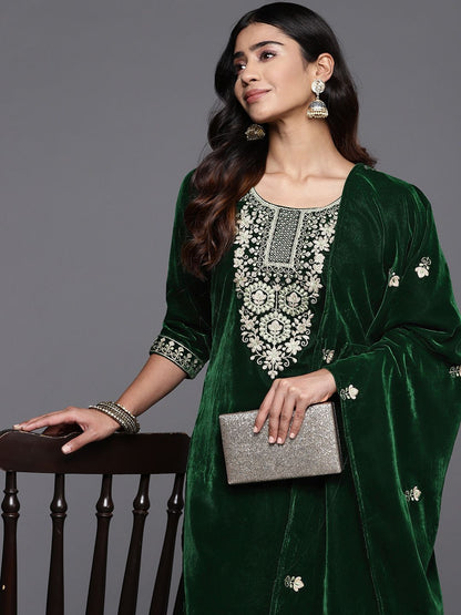 Indyancart VA Women'sWinter floral Zari Embroidered Velvet Kurta Set with Dupatta.