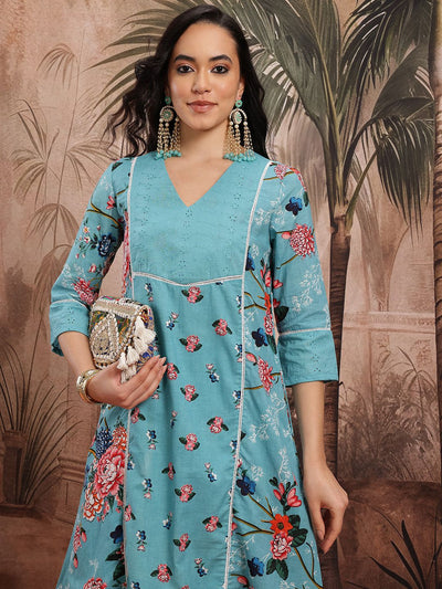 Indyancart SN Women's Floral Print Lace Inserts Paneled Kurta With Trousers