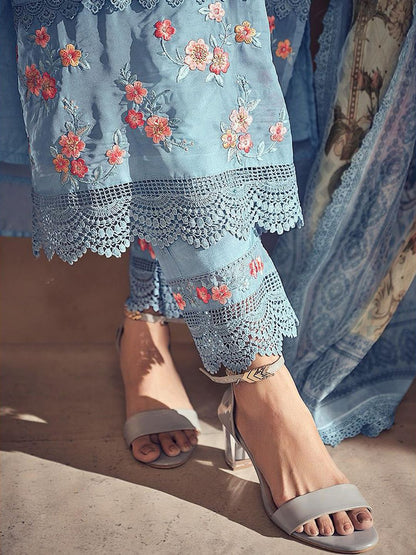 Indyancart IE Women Floral Embroidered Regular Thread Work Kurta with Trousers & With Dupatta