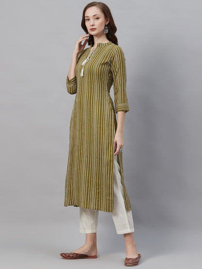 Indyancart IE Women Olive Green & White Striped Straight Kurta