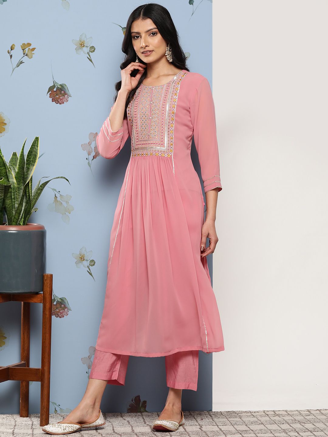 Indyancart VA Women's Ethnic Motifs Embroidered Sequinned Silk Georgette Kurta Set