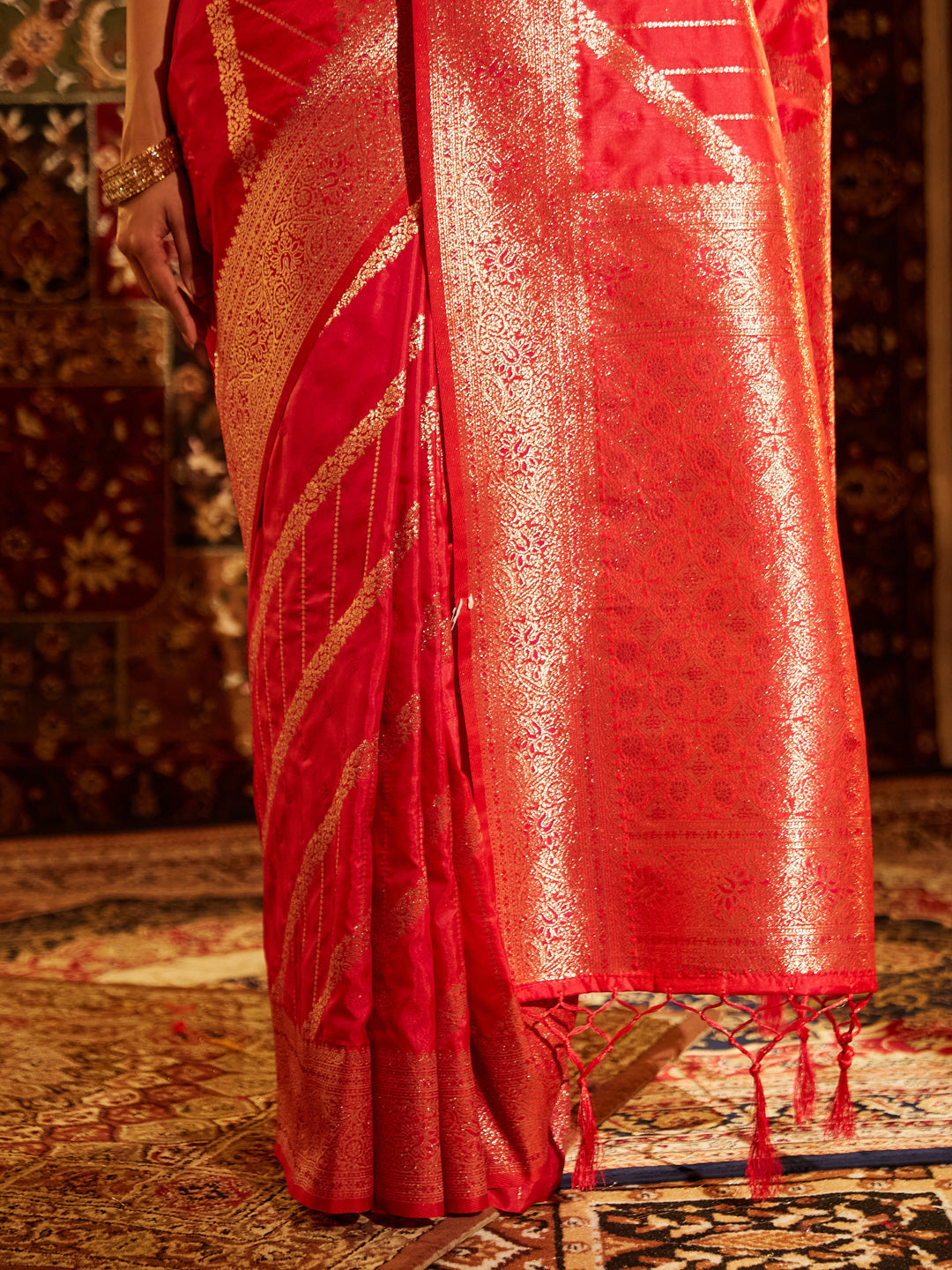 Dhiyona KS Women's Woven Design Zari Art Silk Banarasi Saree