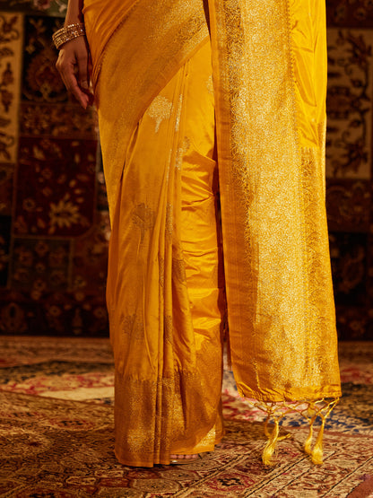 Dhiyona KS Women's Women Ethnic Motifs Zari Banarasi Saree