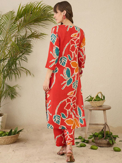 Women Floral Printed Pure Cotton Kurta with Trousers