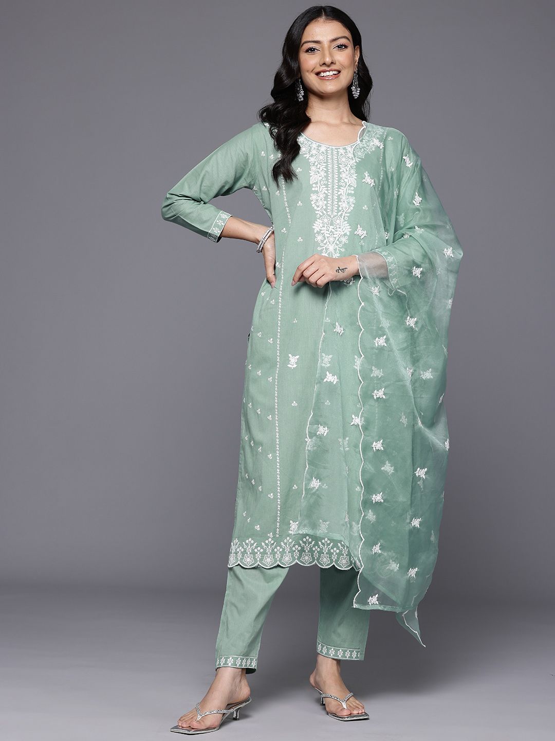 Dhiyona VA Women'sFloral Embroidered Panelled Thread Work Pure Cotton Kurta With Trousers & Dupatta