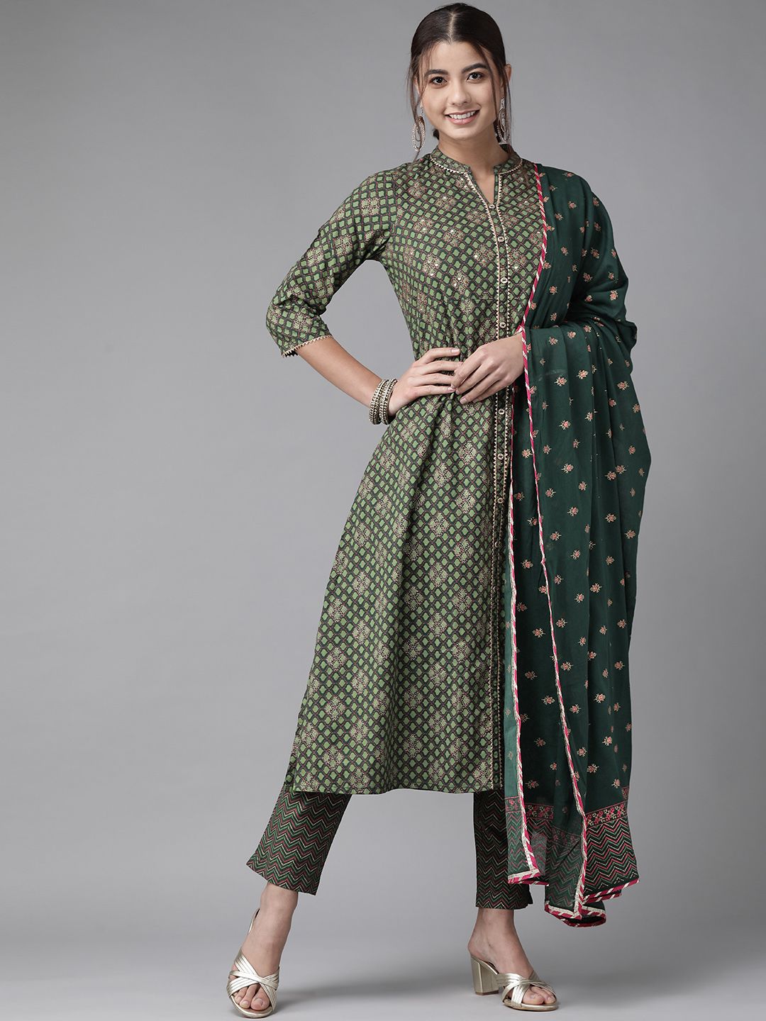 Women Green Printed Regular Kurta with Trousers & Dupatta