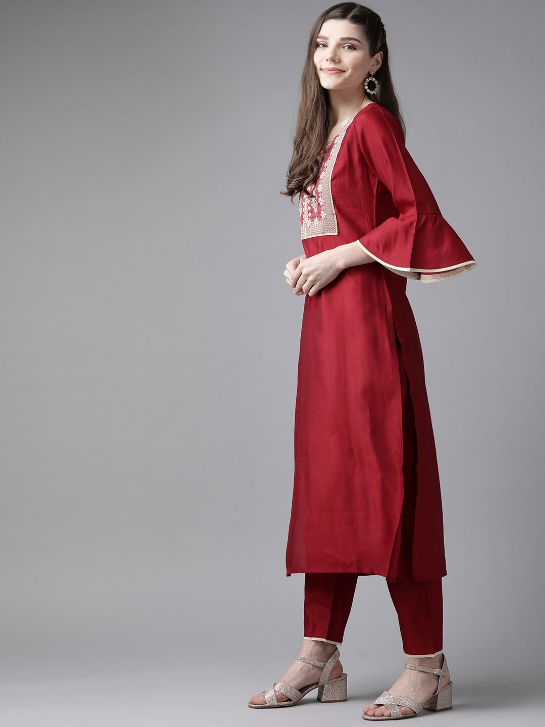 Indyancart IE Women Red Yoke Design Kurta with Trousers