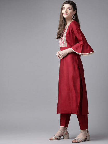 Indyancart IE Women Red Yoke Design Kurta with Trousers