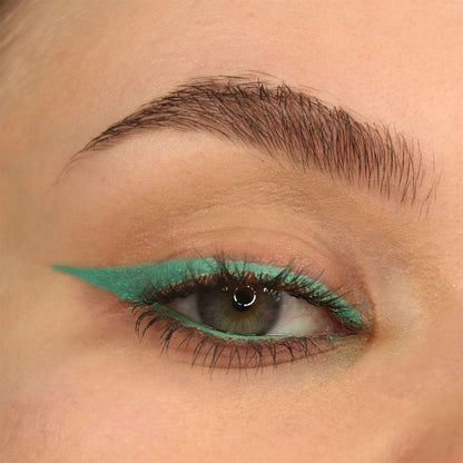 Makeup Revolution Streamline Waterline Eyeliner Pencil-Ultra Creamy Smudge Proof Smokey Looks - Teal