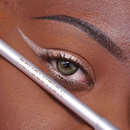 Makeup Revolution Streamline Waterline Eyeliner Pencil-Ultra Creamy Smudge Proof Smokey Looks - Silver