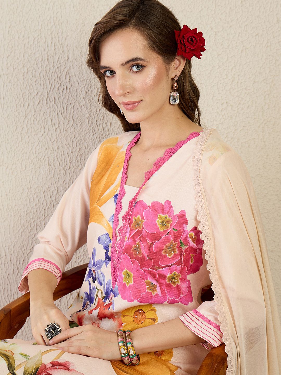Women Floral Printed Linen Kurta with Trousers & Dupatta