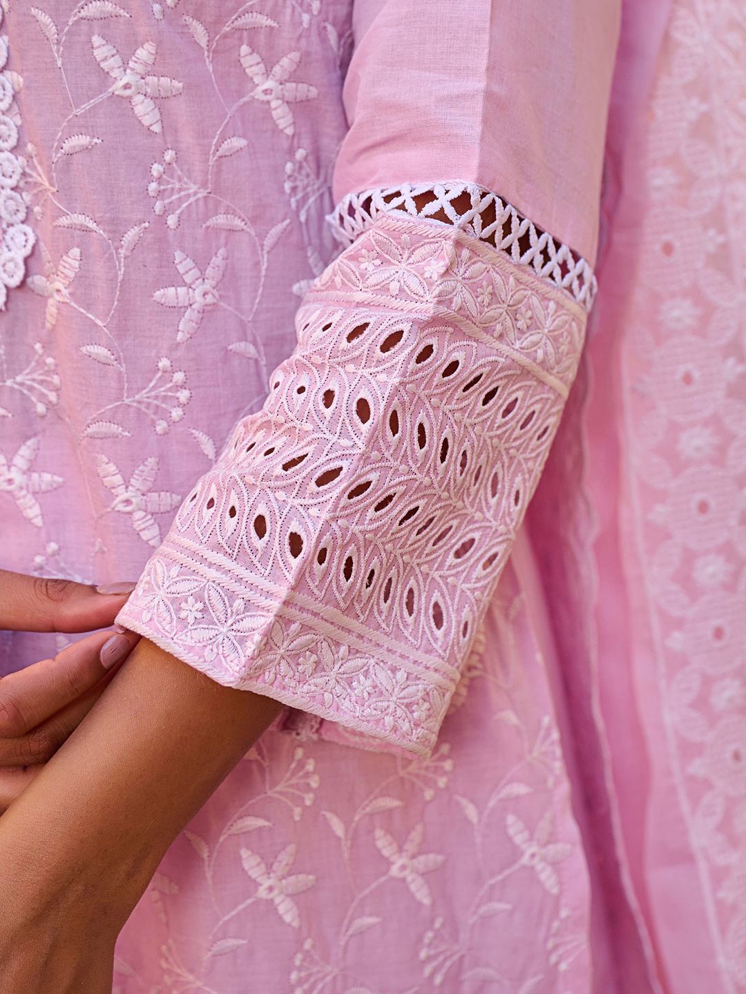 Floral Embroidered V-Neck Thread Work Pure Cotton Kurta With Trousers & Dupatta