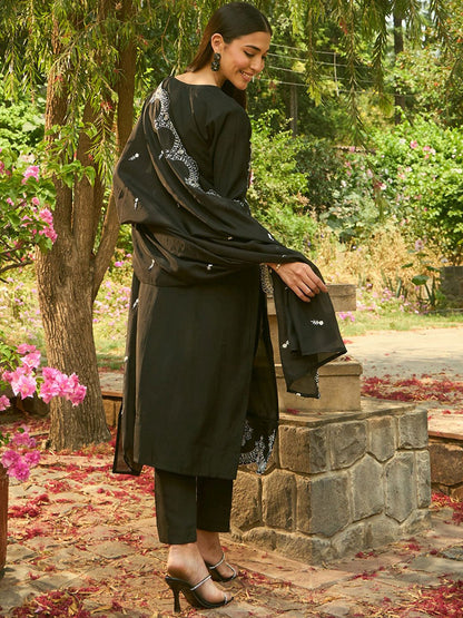 Ethnic Motifs Embroidered Regular Thread Work Kurta with Trousers & Dupatta