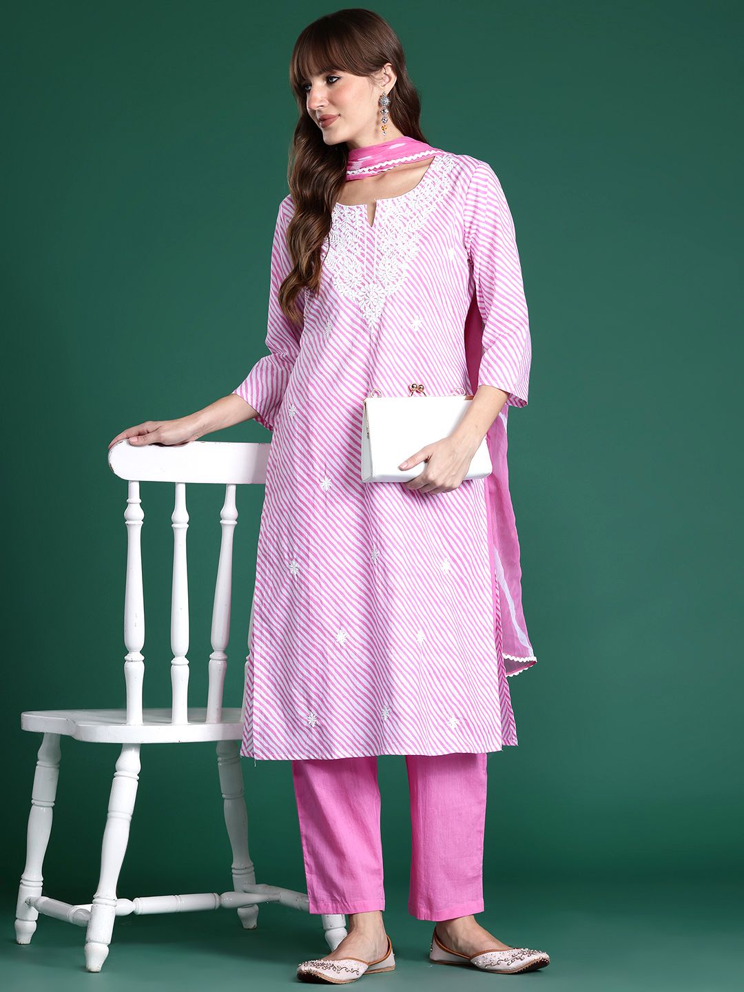 Floral Embroidered Regular Thread Work Pure Cotton Kurta with Trousers & Dupatta