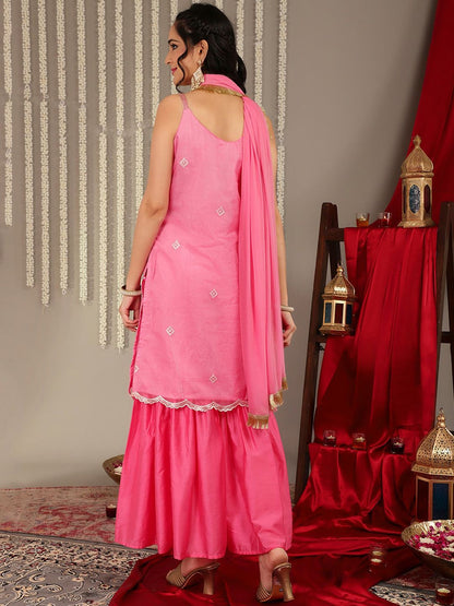 Indyancart VA Women Zari Detail Kurta & Trousers With Dupatta