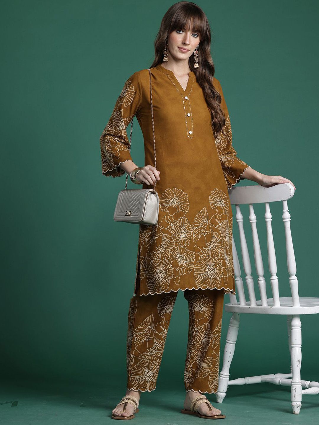 Indyancart IE Embroidered Straight Tunic & Trousers Co-Ord Set