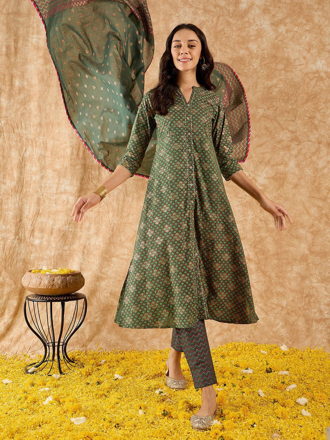 Floral Printed A-Line Sequinned Kurta with Trousers & Dupatta