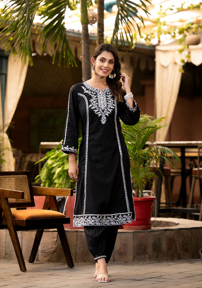Indyancart VR Women's Ethnic Motif Thread Embroidered A-Line Kurta, Paired With Afghani Bottom & Dupatta