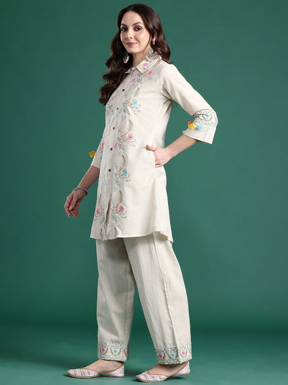 Indyancart IE Floral Embroidered Thread Work Kurti with Trousers