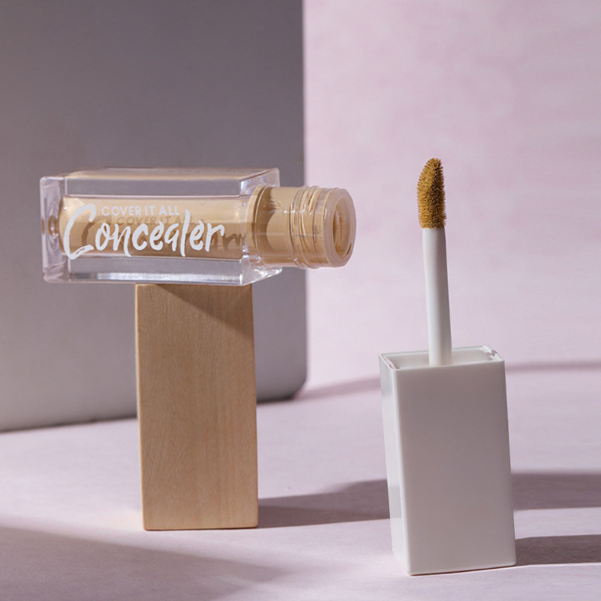 CUFFS N LASHES Cover It All Liquid Concealer in shade 07 Ginger, beige liquid concealer with applicator brush