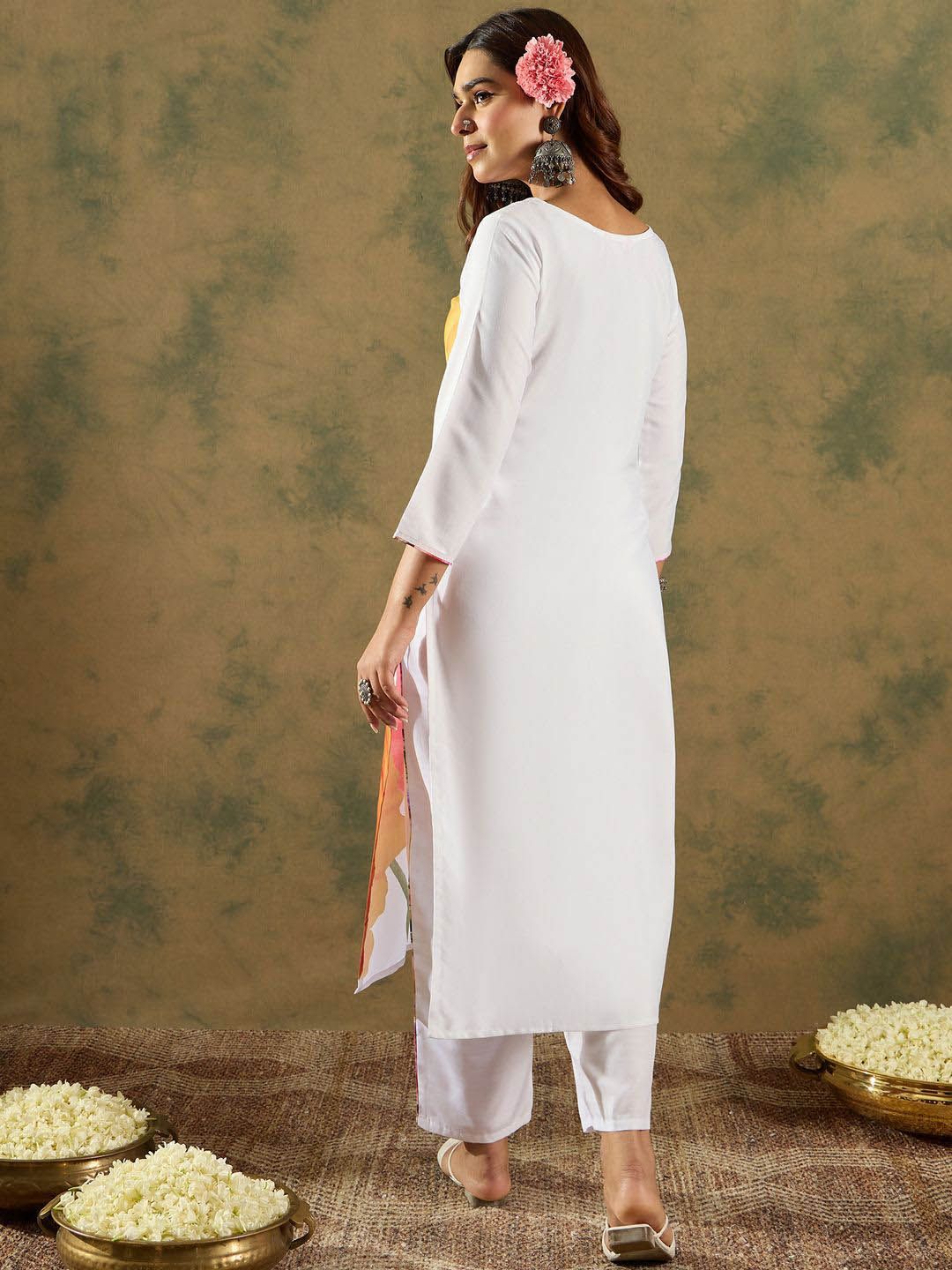 Floral Straight Printed Kurta with Trousers