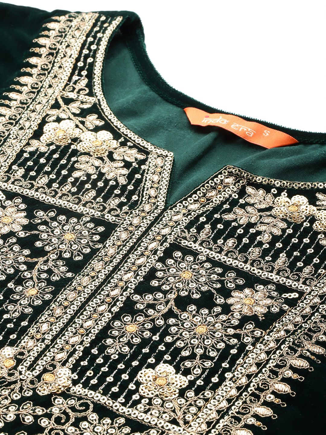 Indyancart IE Ethnic Motifs Velvet Kurta with Trousers & With Dupatta