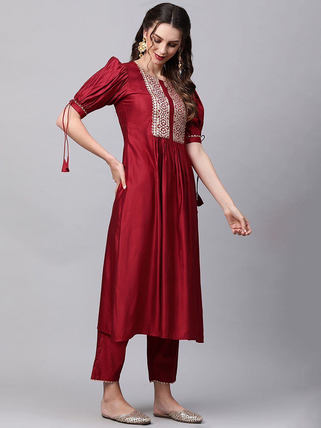 Dhiyona IE Women Red Yoke Design Liva Kurta with Trousers