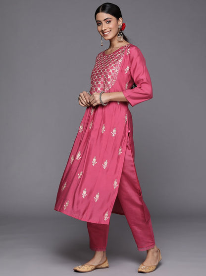 Indyancart VA Women's Pink Ethnic Motifs Embroidered Thread Work Kurta with Trousers & With Dupatta