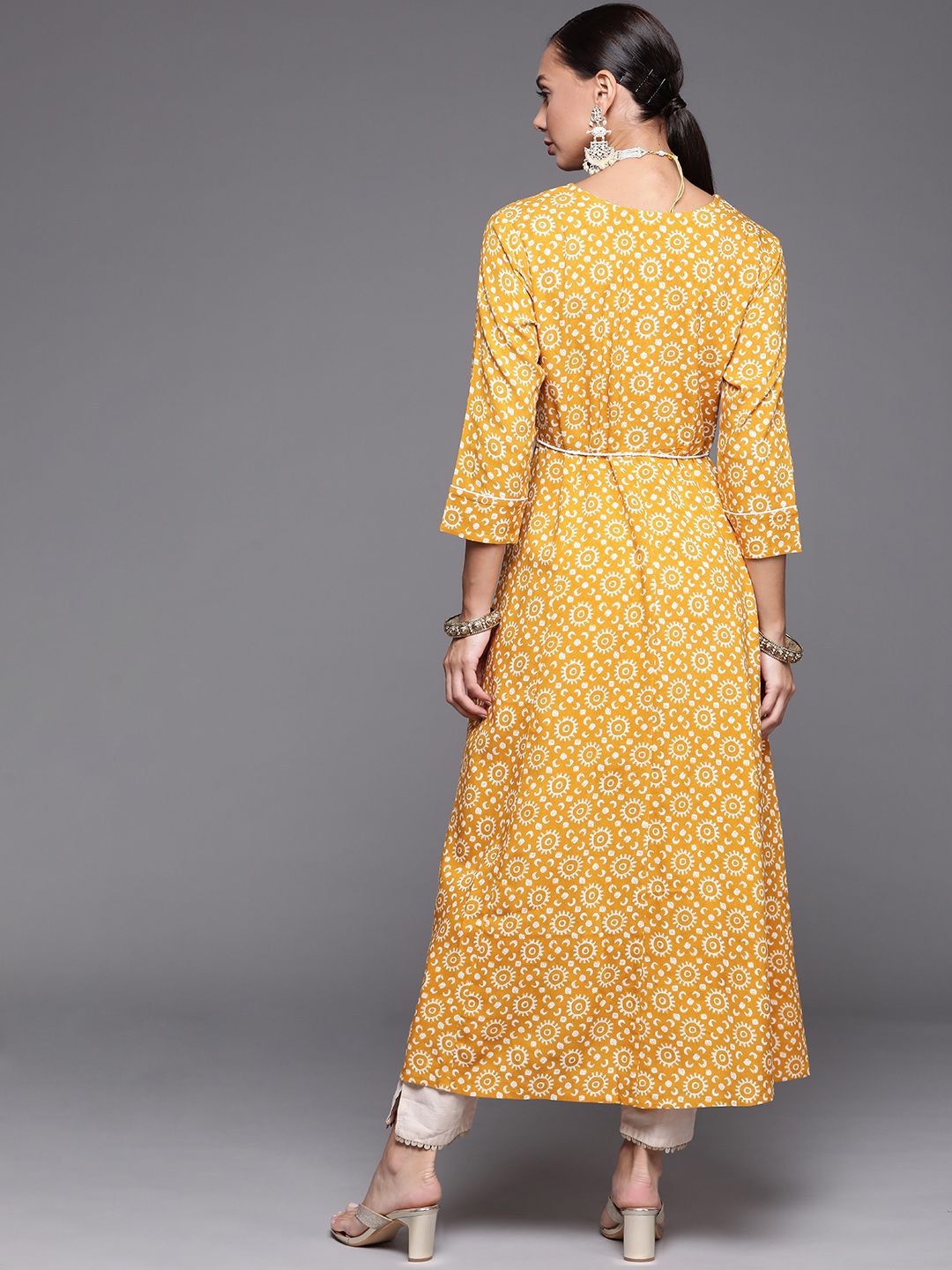 Indyancart IE Floral Printed Notch Neck A-Line Kurta