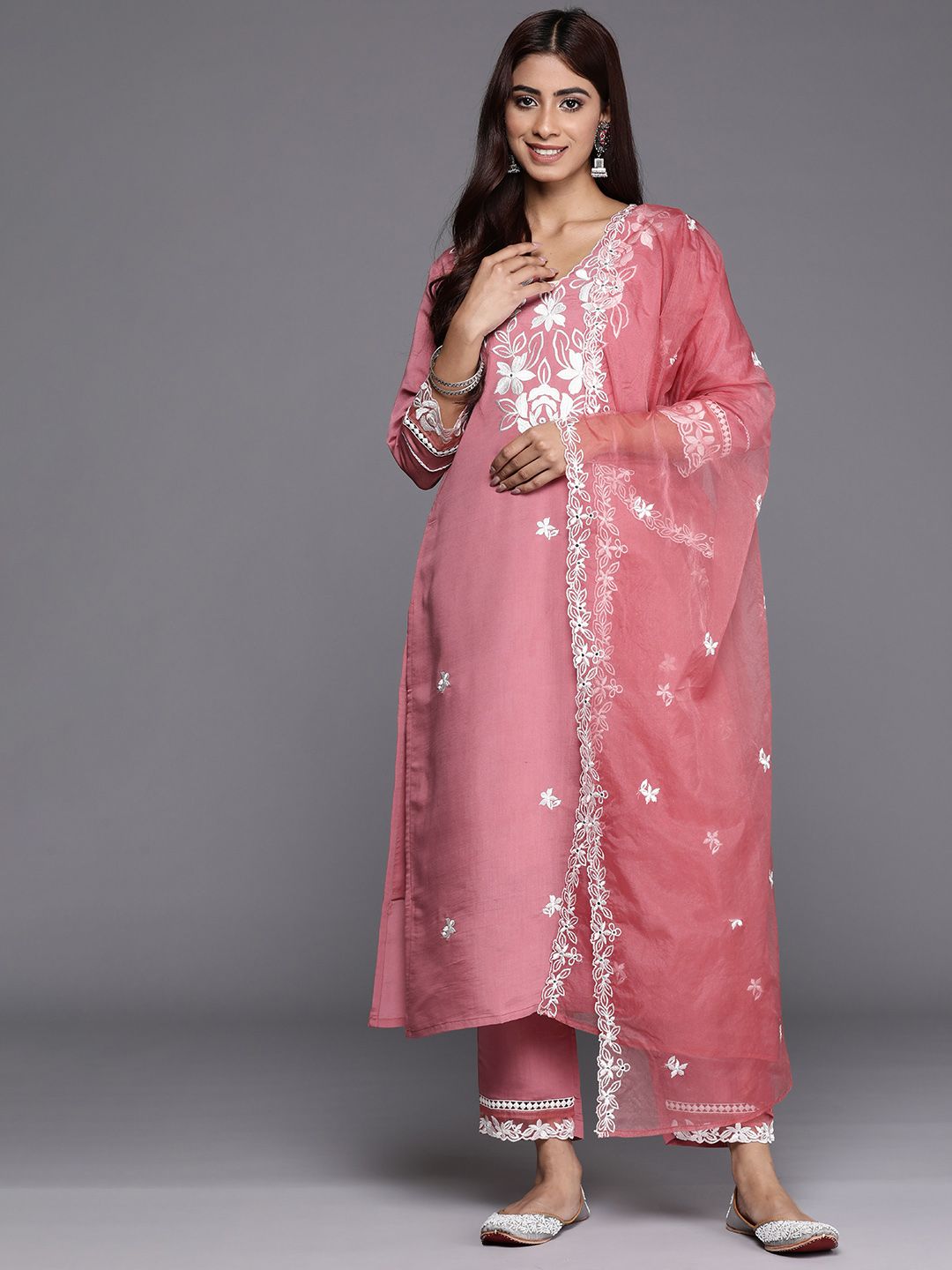 Indyancart IE Women Floral Embroidered Regular Thread Work Kurta with Trousers & With Dupatta