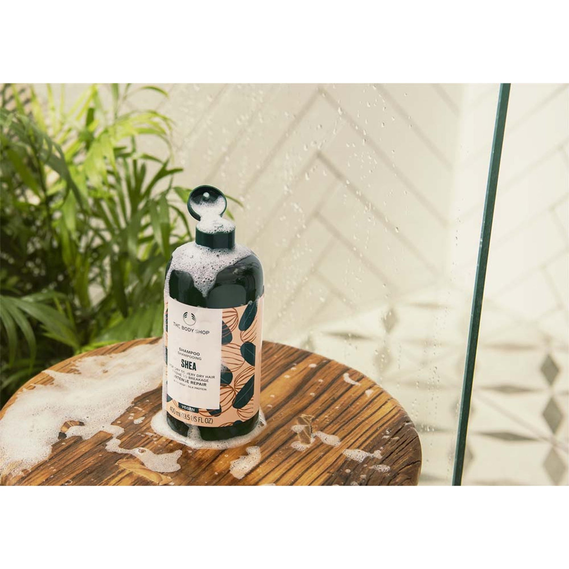 The Body Shop Shea Butter Richly Replenishing Shampoo