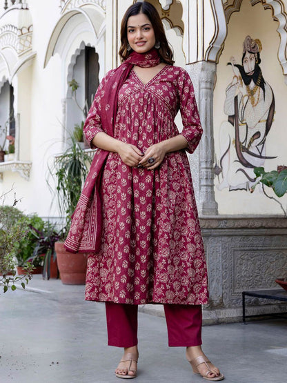 Indyancart IE Women Floral Printed Empire Pure Cotton Kurta with Trousers & With Dupatta