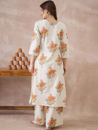 Women Floral Printed Regular Kurta with Trousers
