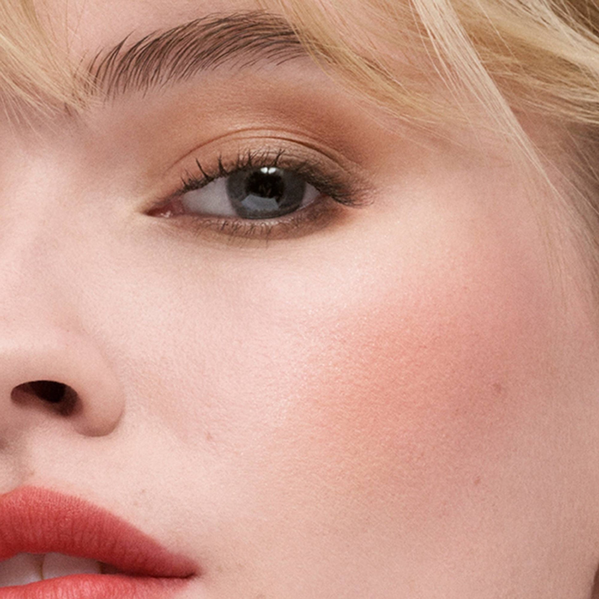 Estee Lauder Pure Color Envy Sculpting Blush - Peach Passion