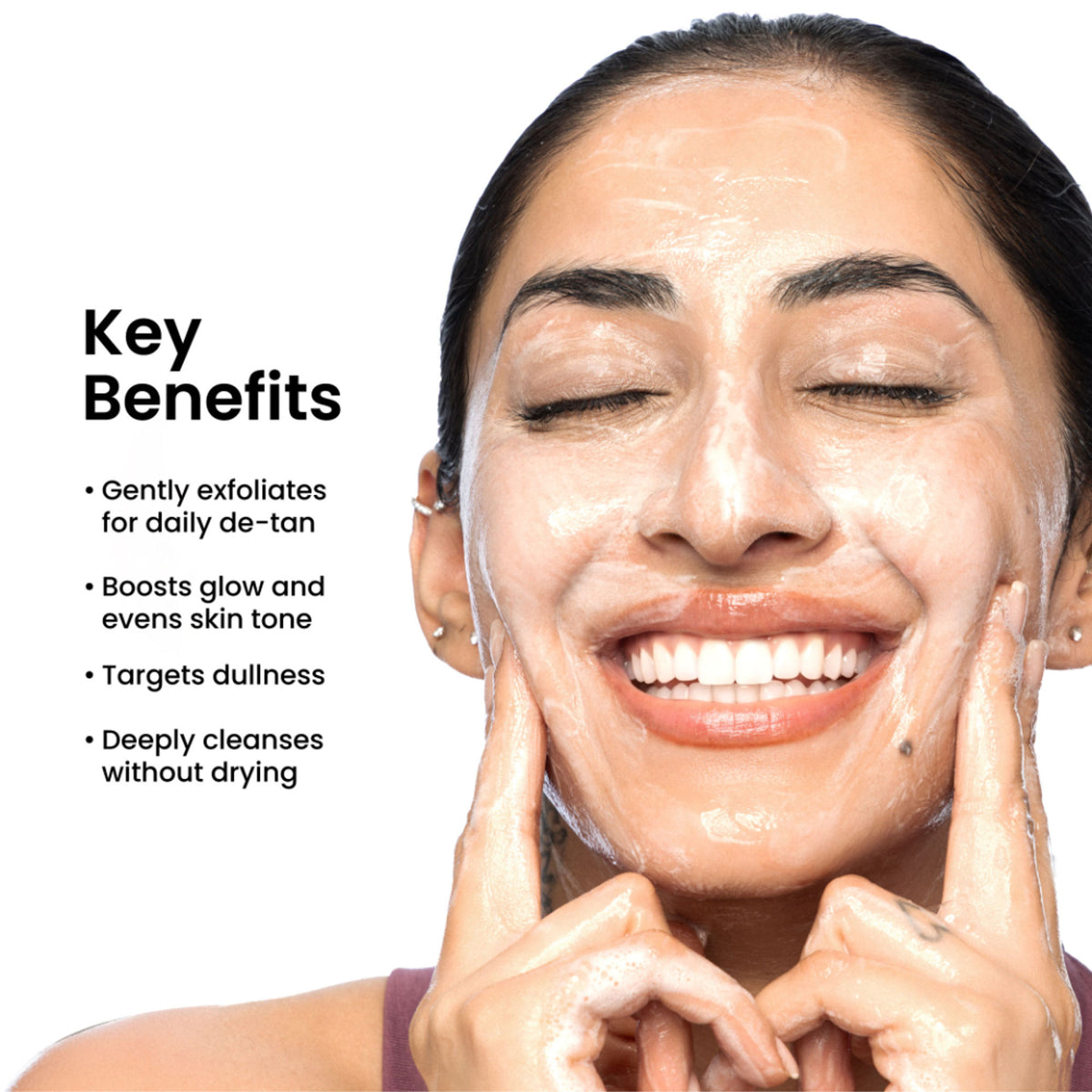 Foxtale Super Glow Face Wash with Papaya Enzyme & Vitamin C for Tan Removal & Glowing Skin