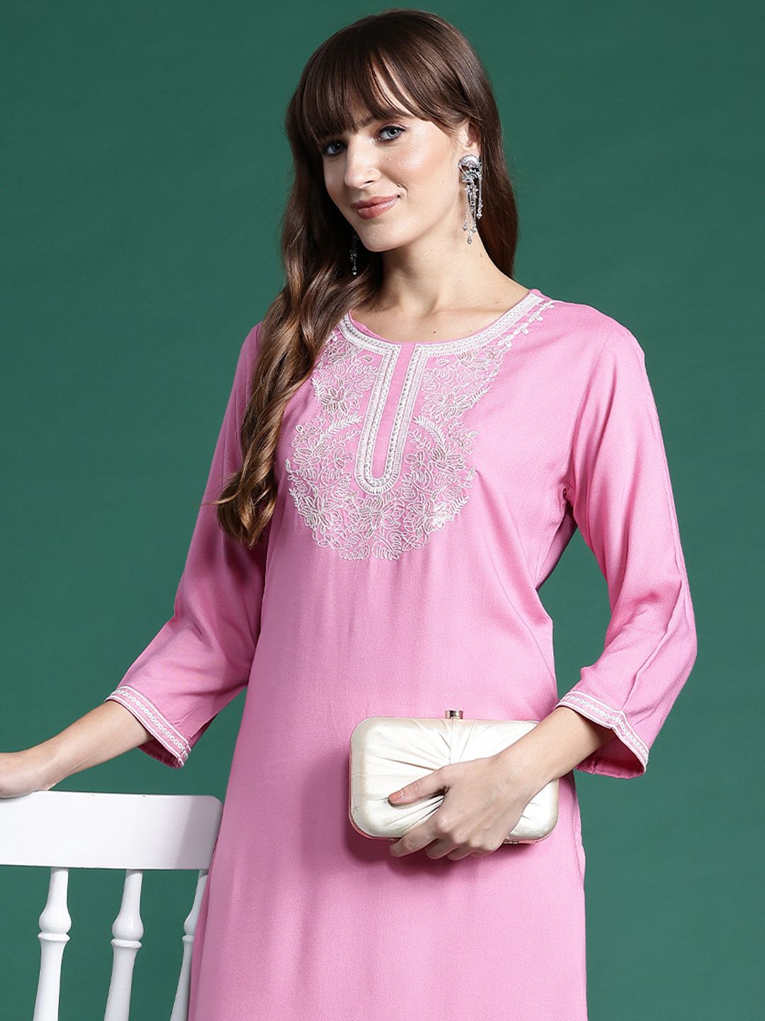 Indyancart IE Women Floral Embroidered Thread Work Kurta