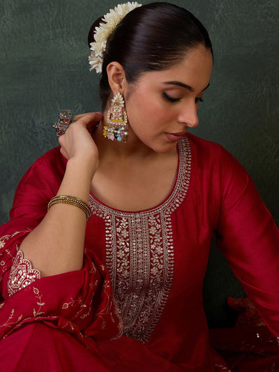 Indyancart IE Women Ethnic Motifs Embroidered Sequinned Kurta with Trousers & With Dupatta