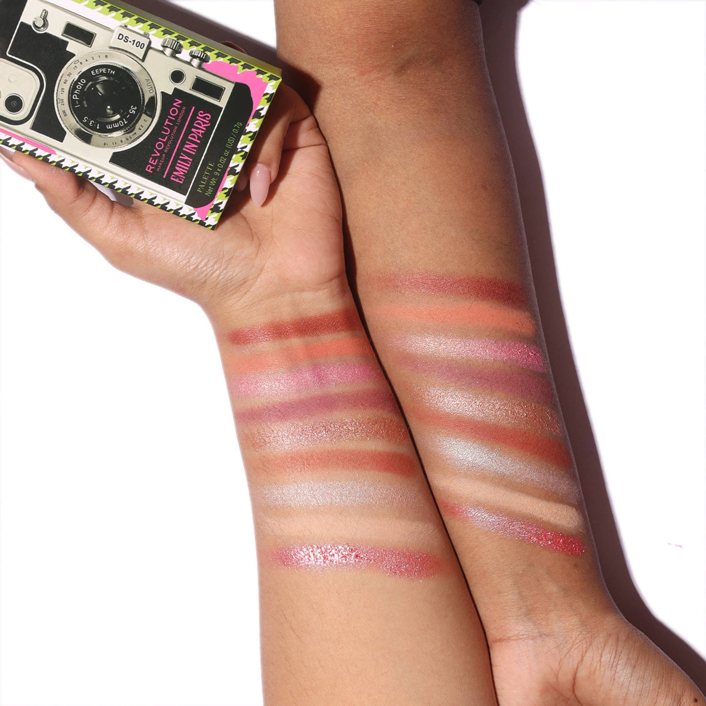 Makeup Revolution X Emily In Paris Camera Queen Palette