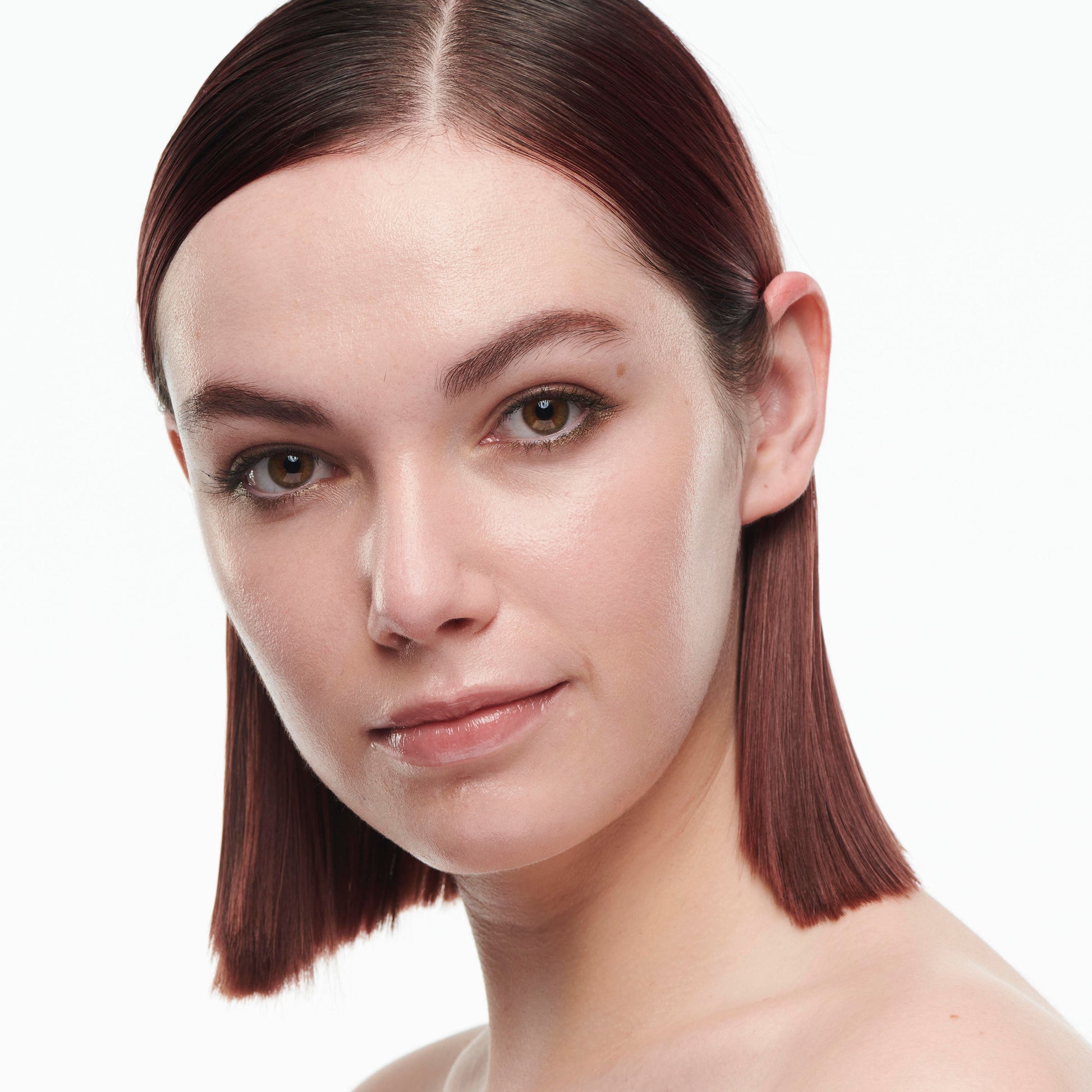 M.A.C Studio Radiance Serum-Powered Foundation - NW13