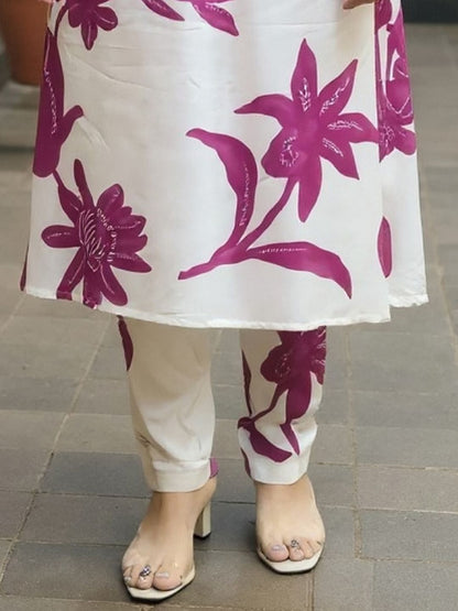 Women Floral Printed Kurta with Trousers