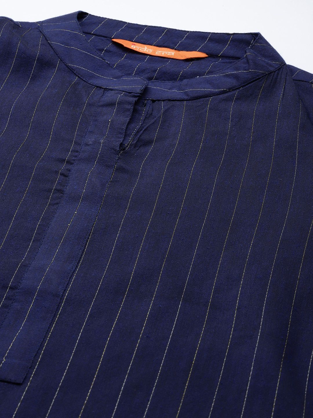 Indyancart IE Women Navy Blue Striped Kurta