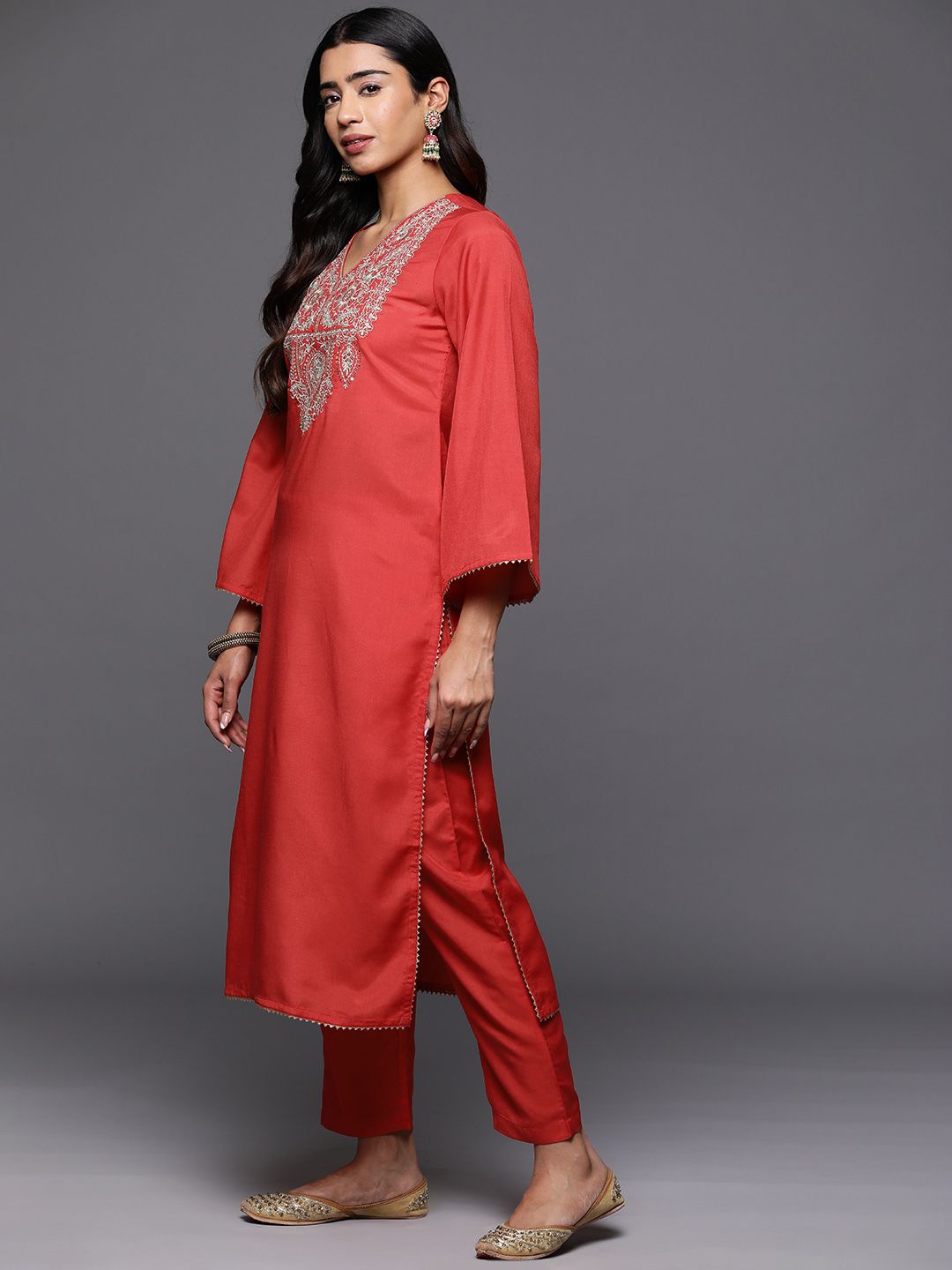 Indyancart VA Women's Floral Embroidered Regular Sequinned Kurta with Trousers & With Dupatta