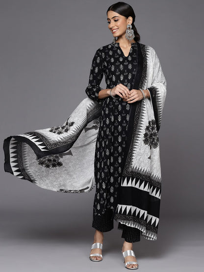 Indyancart VA Women's Black Floral Printed Gotta Patti Pure Cotton Kurta with Trousers