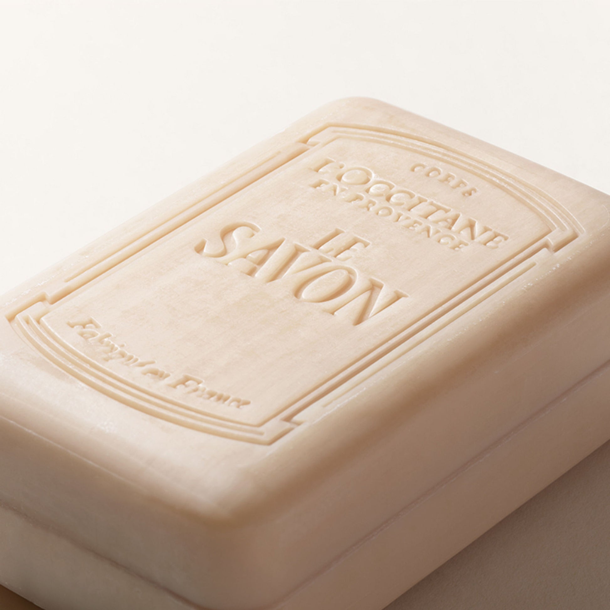L'Occitane Shea Butter Extra Rich Body Soap - Milk