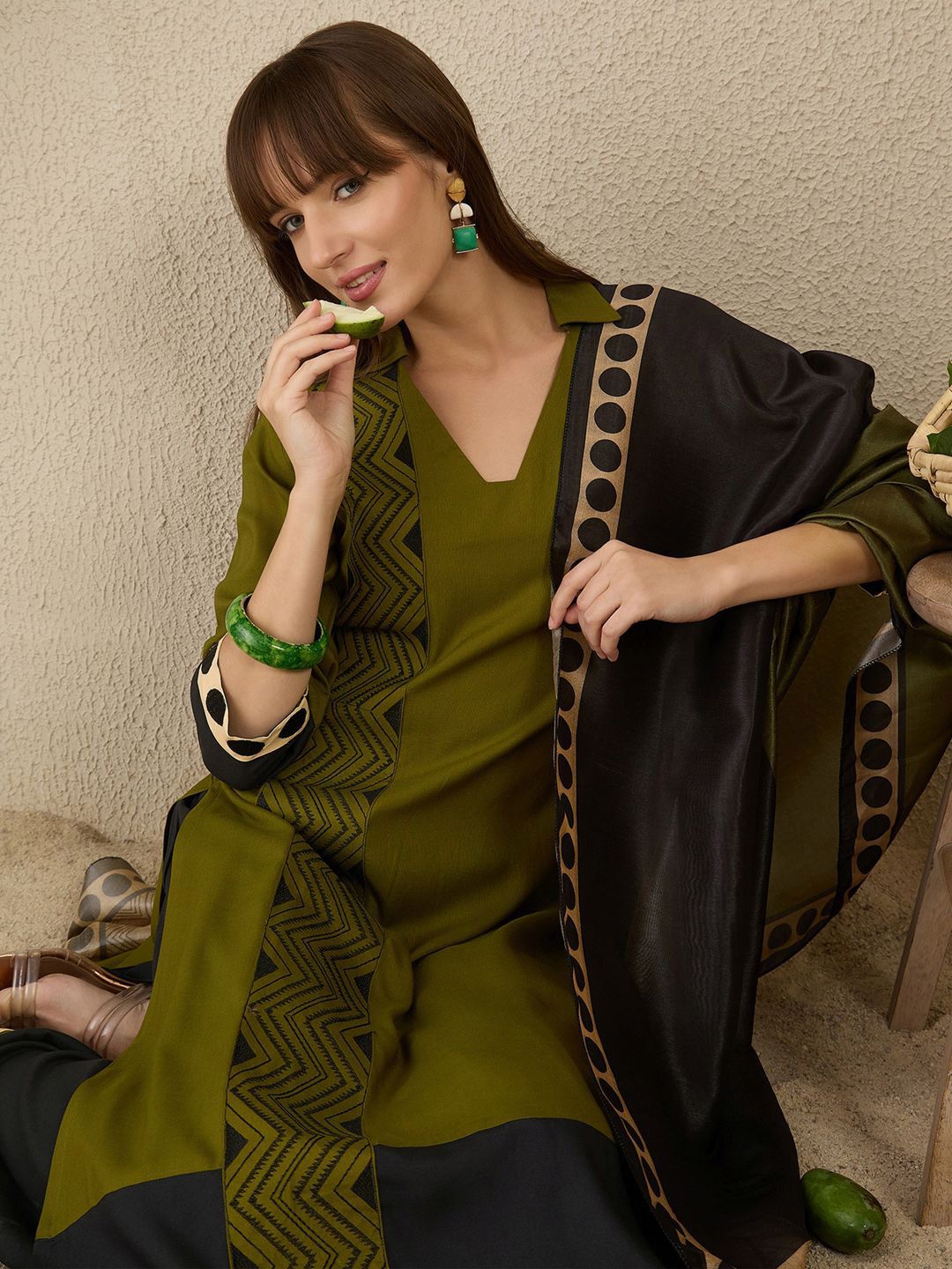 Women Printed Regular Kurta with Palazzos & With Dupatta