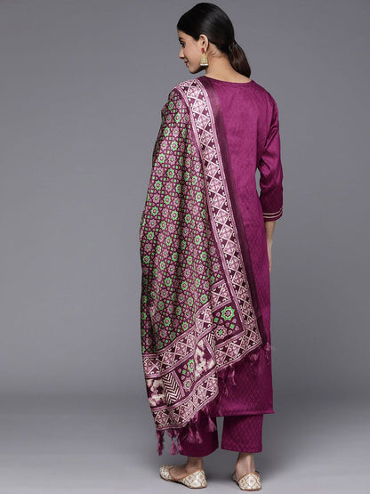 Indyancart VA Women'sFloral Zari Embroidered Gotta Patti Kurta & Trousers With Dupatta