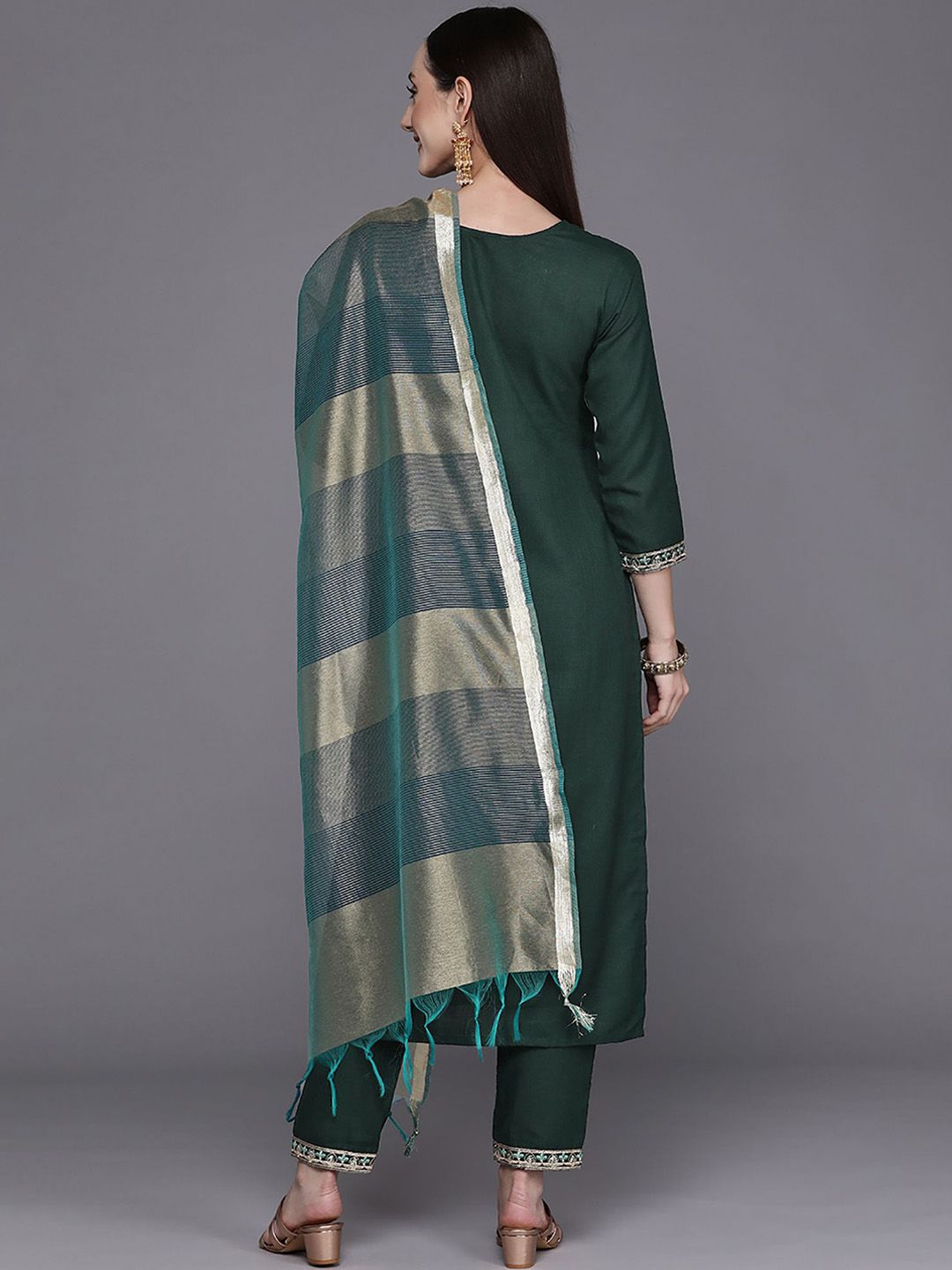 Dhiyona IE Embroidered Round Neck Three-Quarter Sleeves Sequinned Kurta Set