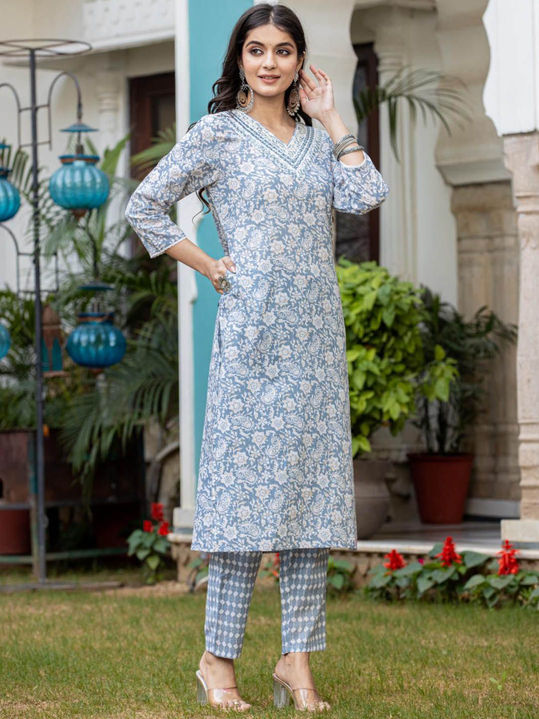 Indyancart VA Women'sPaisley Printed Regular Kurta with Trouser & Dupatta