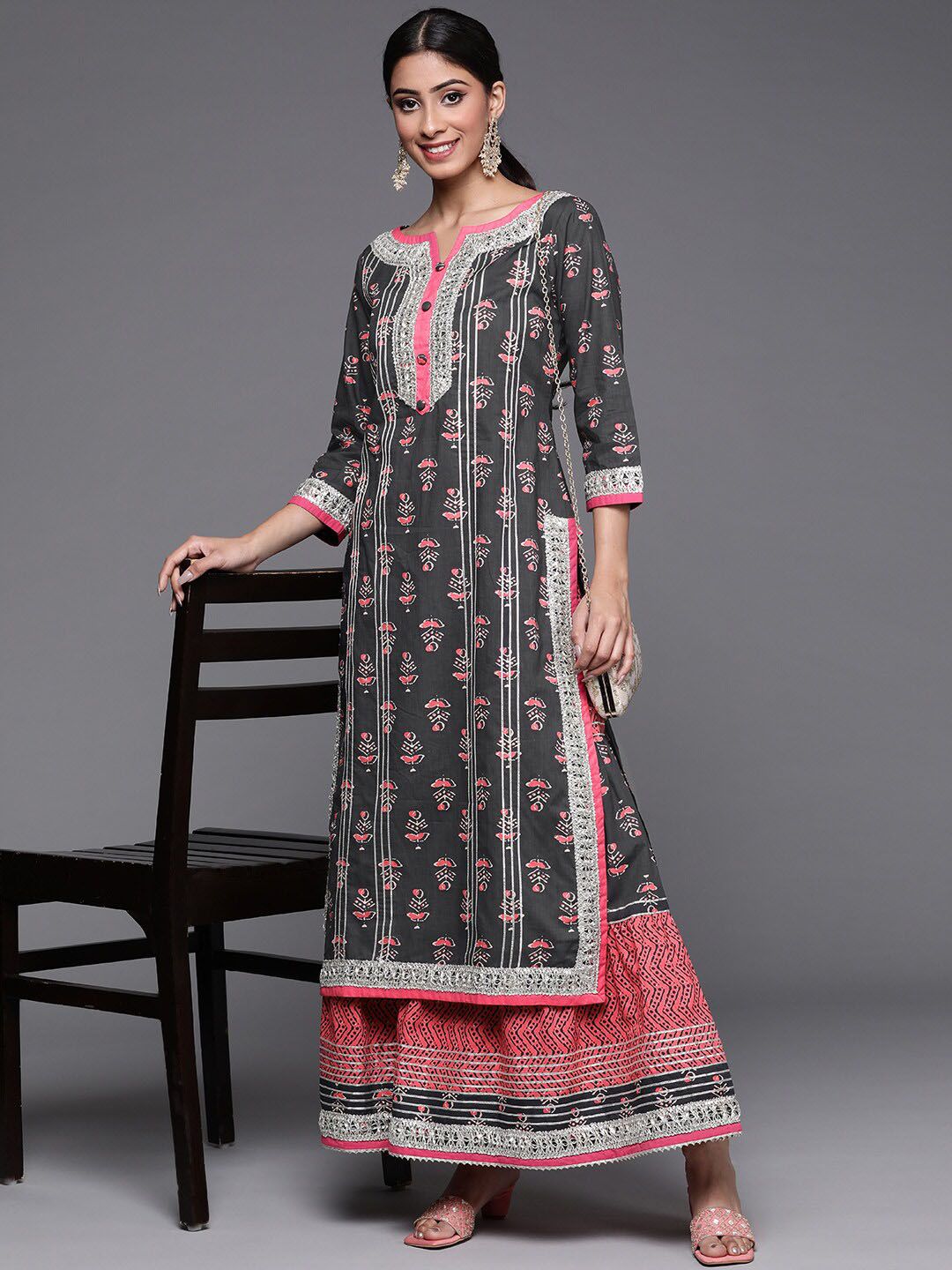 Indyancart VA Women'sEthnic Motifs Printed Kurta with Sharara