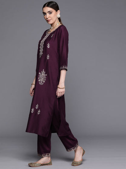 Dhiyona IE Floral Embroidered Regular Sequinned Kurta with Trousers & With Dupatta